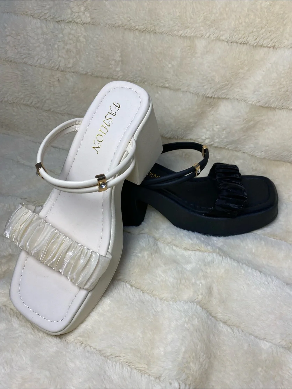 Women's Black and White Heeled Platform Sandals